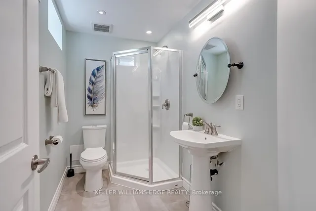 Additional image 38 of 58 Laurendale Ave