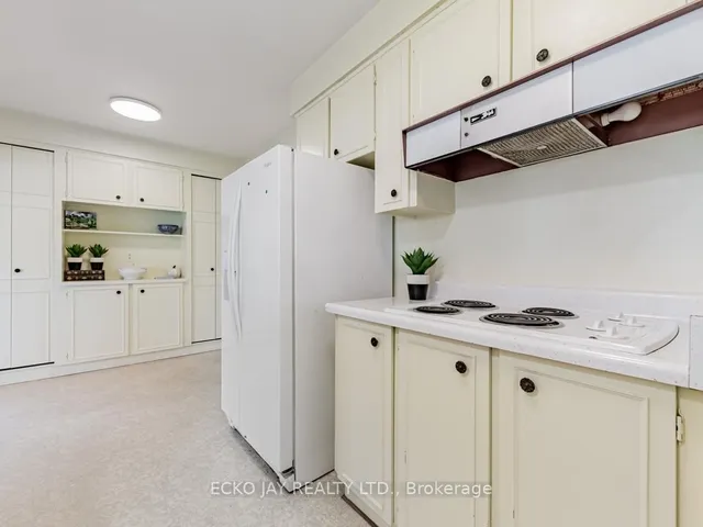 Additional image 13 of 14 Parfield Dr