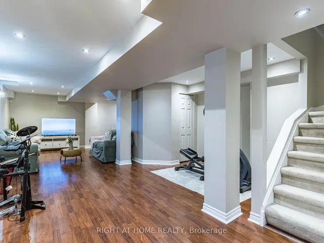 Additional image 30 of 11 Tiller Tr