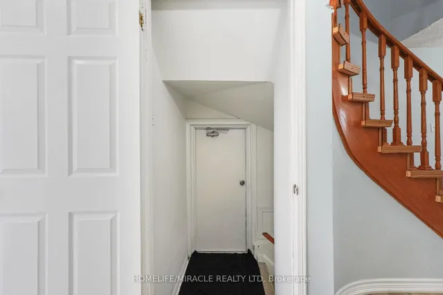 Additional image 27 of 27 Deerpark Cres