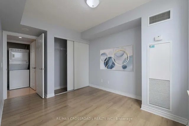 Additional image 25 of 5233 Dundas St Unit 528