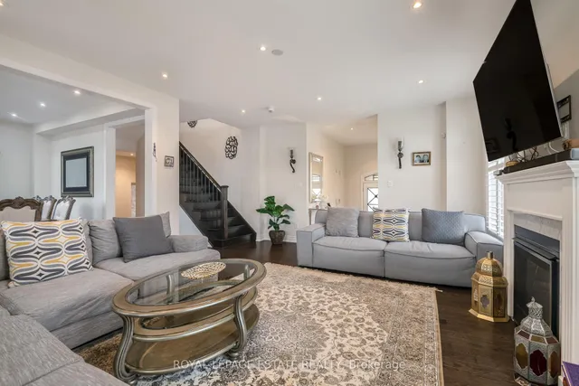 Additional image 11 of 29 Provost Tr