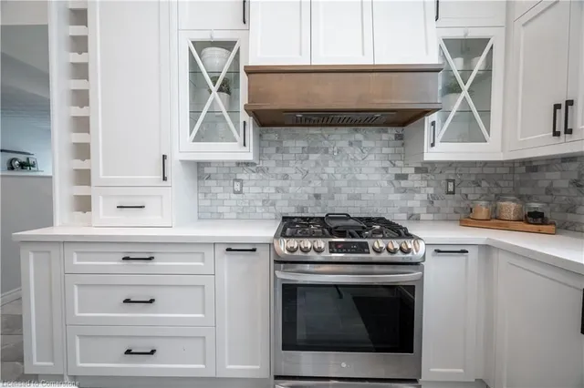 Additional image 14 of 304 Acadia Dr