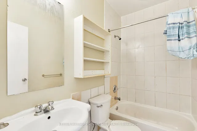 Additional image 29 of 1395 Gerrard St