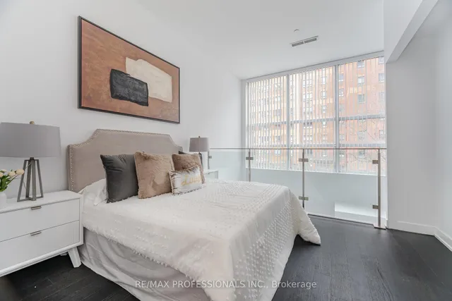 Additional image 23 of 1030 King St Unit 103