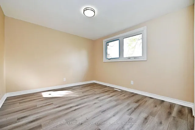 Additional image 23 of 73 Hickory Heights Cres