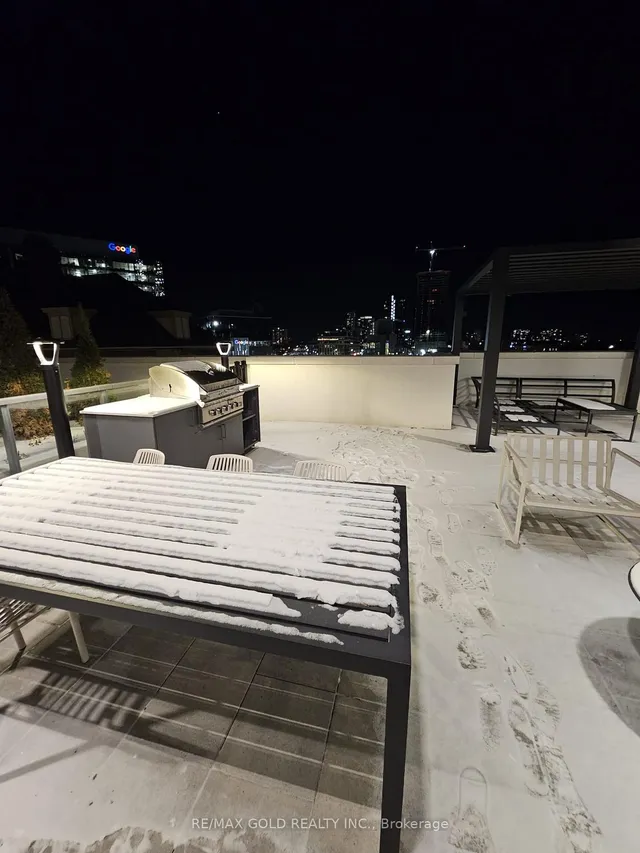 Additional image 46 of 15 Wellington St Unit 2905