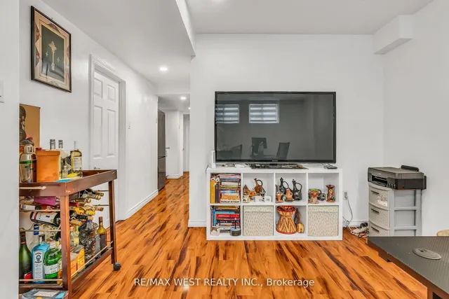 Additional image 42 of 89 Beaconsfield Ave