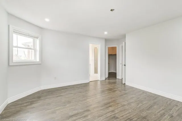 Additional image 32 of 36 Mapleshade Dr