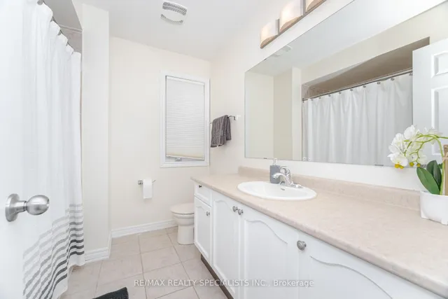 Additional image 34 of 383 Queen Mary Dr