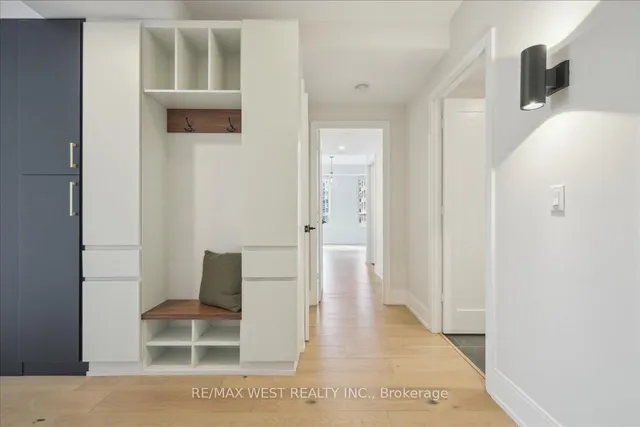 Additional image 2 of 70 Roehampton Ave Unit 314