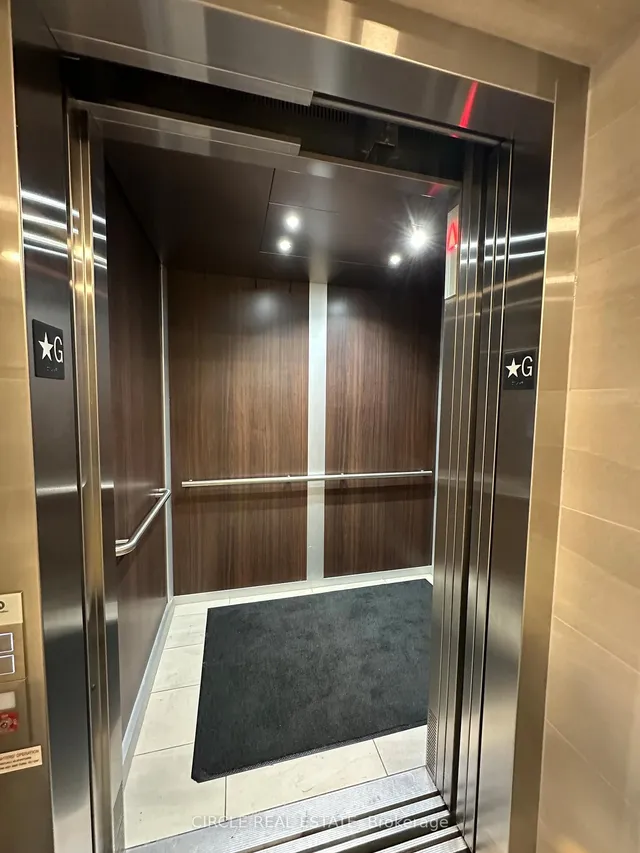 Additional image 13 of 58 Sky Harbour Dr