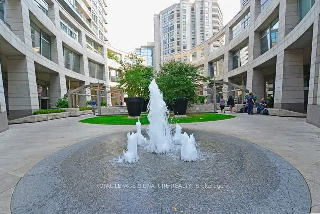 Additional image 40 of 2181 Yonge St Unit 3103