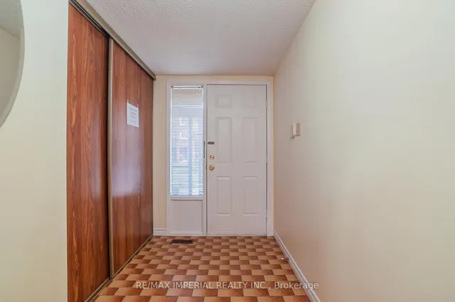 Additional image 3 of 85 Festival Dr