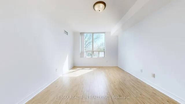 Additional image 16 of 28 Empress Ave Unit 505