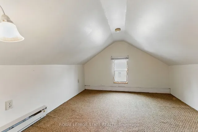 Additional image 18 of 91 Aurora St