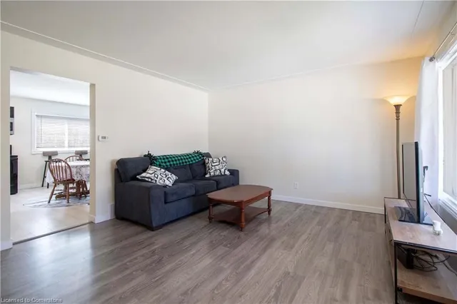 Additional image 9 of 187 Clover Pl