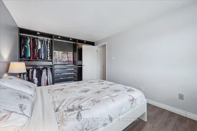 Additional image 24 of 700 Erinbrook Dr Unit 16