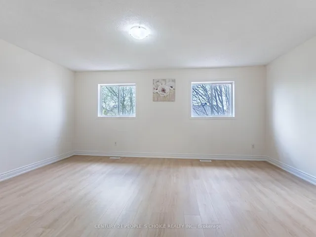 Additional image 21 of 32 Twin Pines Cres