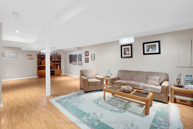 Additional image 36 of 129 Queen Mary Dr