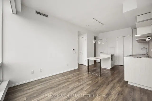 Additional image 15 of 197 Yonge St Unit 4301