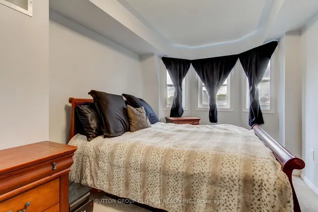 Additional image 18 of 760 Lawrence Ave Unit 167