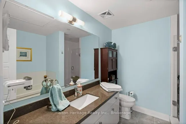 Additional image 25 of 2025 Maria St Unit 302