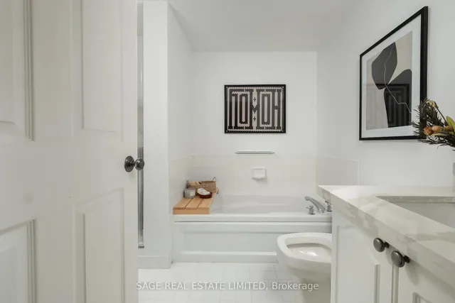 Additional image 23 of 801 King St Unit 420