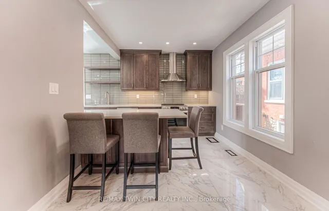 Additional image 21 of 31 Dekay St