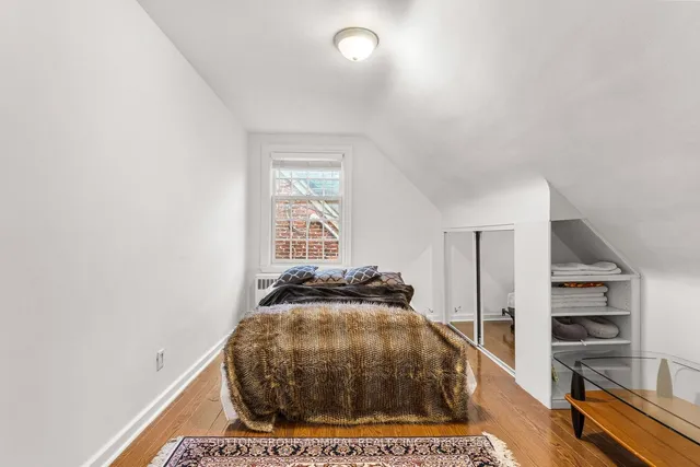 Additional image 26 of 298 Bessborough Dr