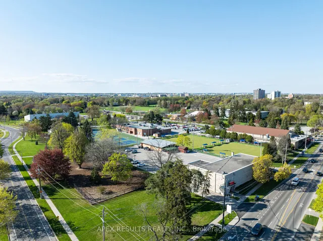 Additional image 5 of 2260 New St