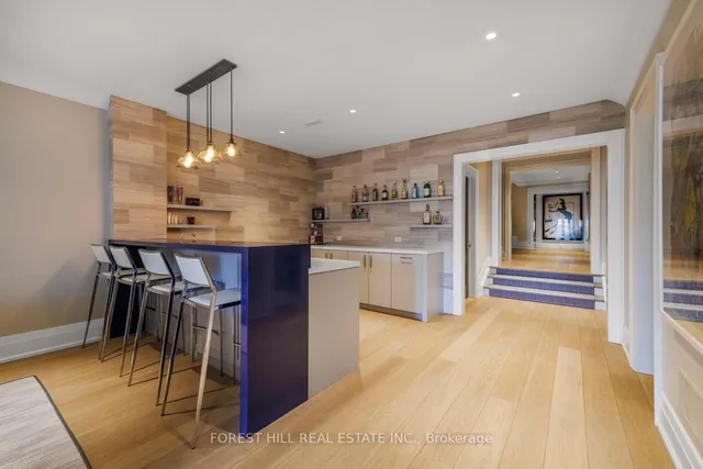 Additional image 39 of 221 Dunvegan Rd