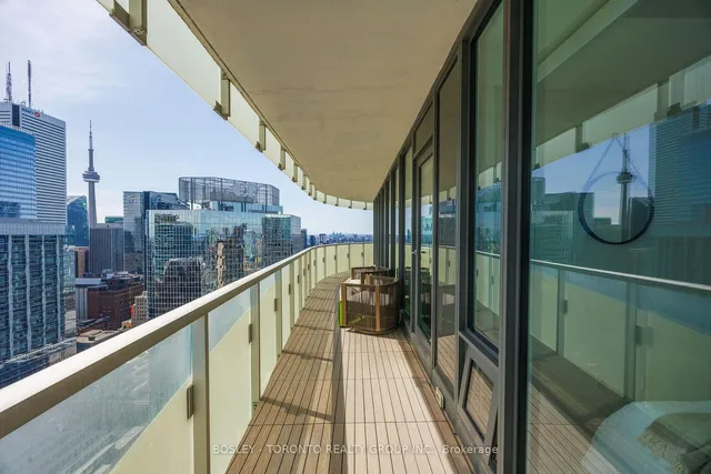 Additional image 38 of 197 Yonge St Unit 3909