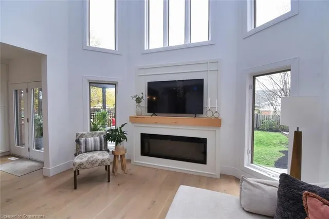 Additional image 19 of 46 Parkmanor Dr