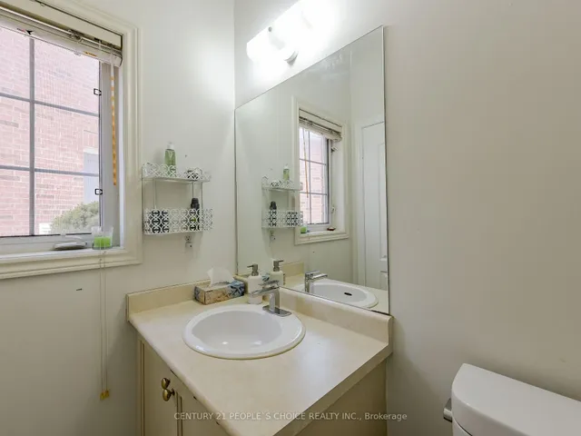 Additional image 38 of 6963 Amour Terr