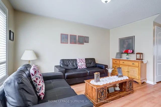 Additional image 8 of 1063 Wallbrook Cres