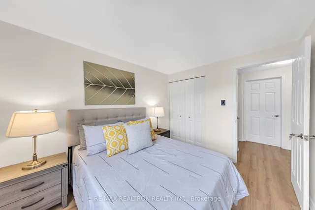 Additional image 16 of 375 Military Tr Unit 34