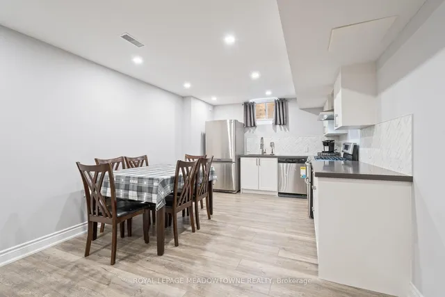 Additional image 36 of 5 Beacon Hill Dr