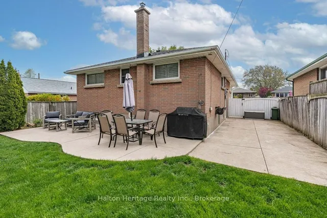 Additional image 43 of 376 East 18th St