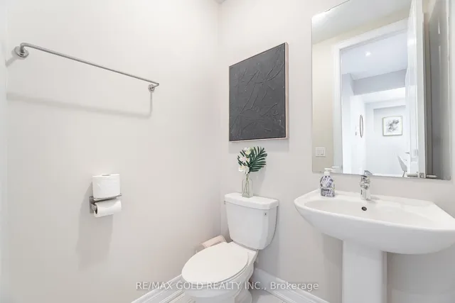Additional image 28 of 14 Folgate Cres
