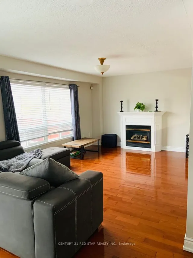 Additional image 3 of 3 Charleswood Circ