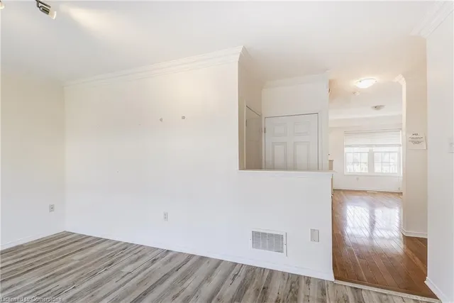 Additional image 8 of 83 Powell Dr