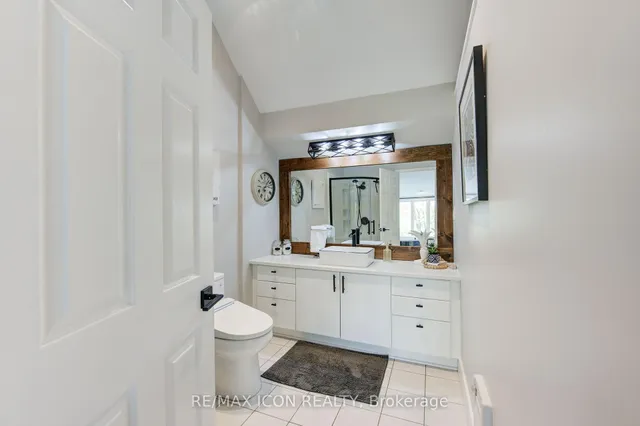 Additional image 32 of 62 Maple Ave