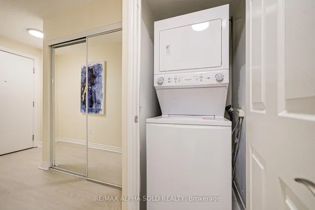 Additional image 8 of 250 Wellington St Unit 246
