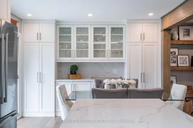 Additional image 11 of 13 Woodend Dr