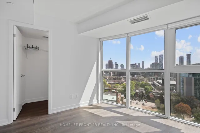 Additional image 14 of 219 Dundas St Unit 1903