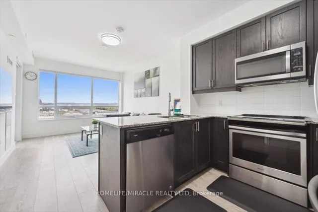 Additional image 6 of 1050 Main St Unit 819