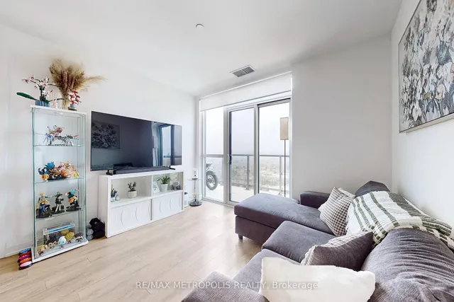 Additional image 12 of 1461 LAWRENCE Ave Unit 2103