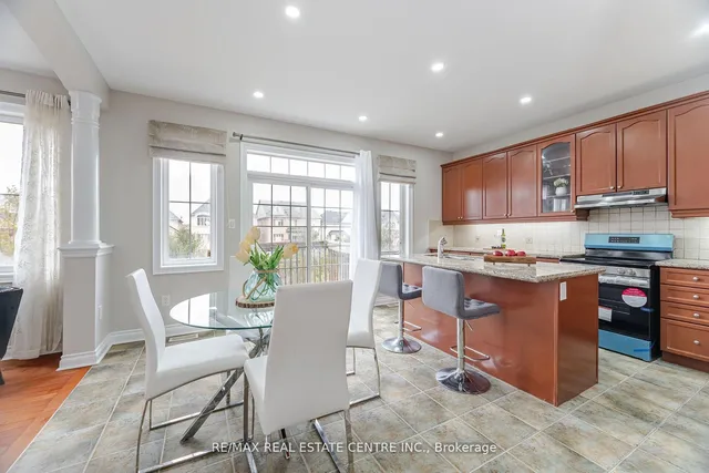 Additional image 9 of 38 Junetown Circ