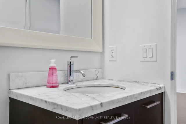 Additional image 30 of 90 Park Lawn Rd Unit 1510